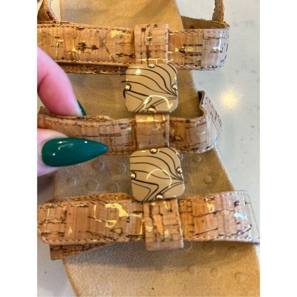 Vionic Adjustable Strap Sandals - Amber gold cork size 7 comfort - Picture 7 of 7